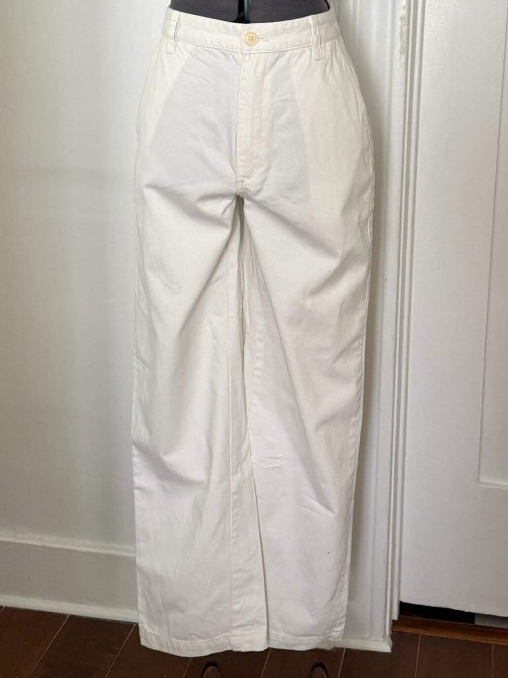 Aritzia White Pant